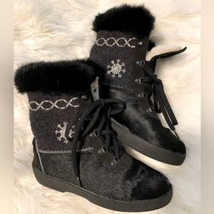 Oscar Sport Cristina Goat Fur Trim  Boots Sz 39 US 8.  Black ~ Italy